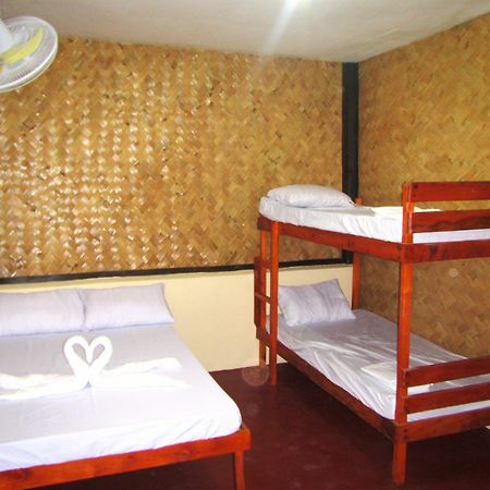 Coron Guapos Guesthouse Экстерьер фото