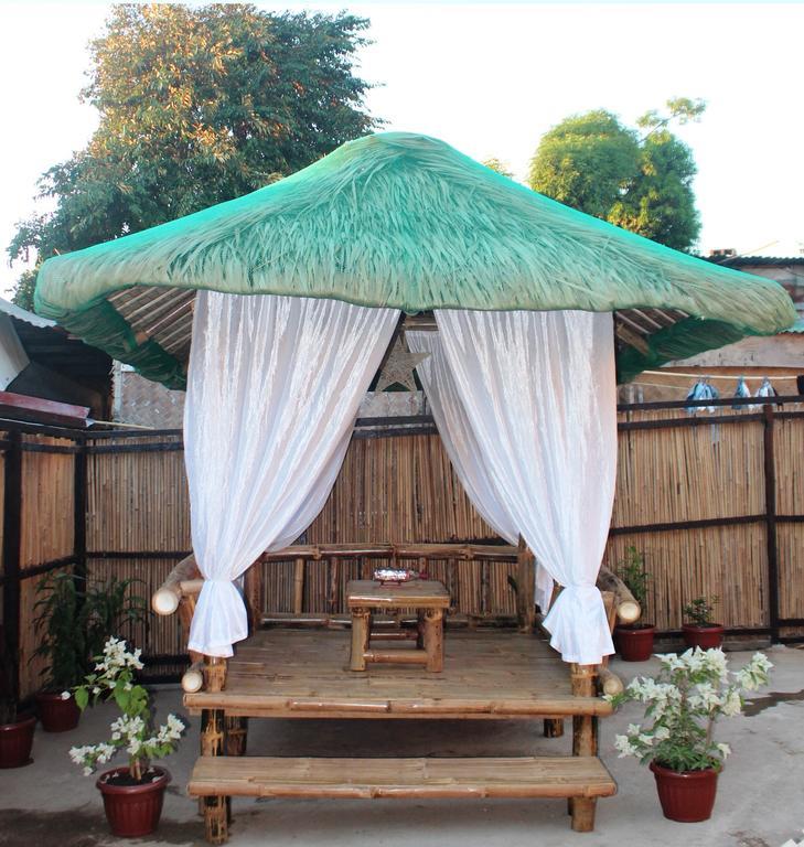 Coron Guapos Guesthouse Экстерьер фото