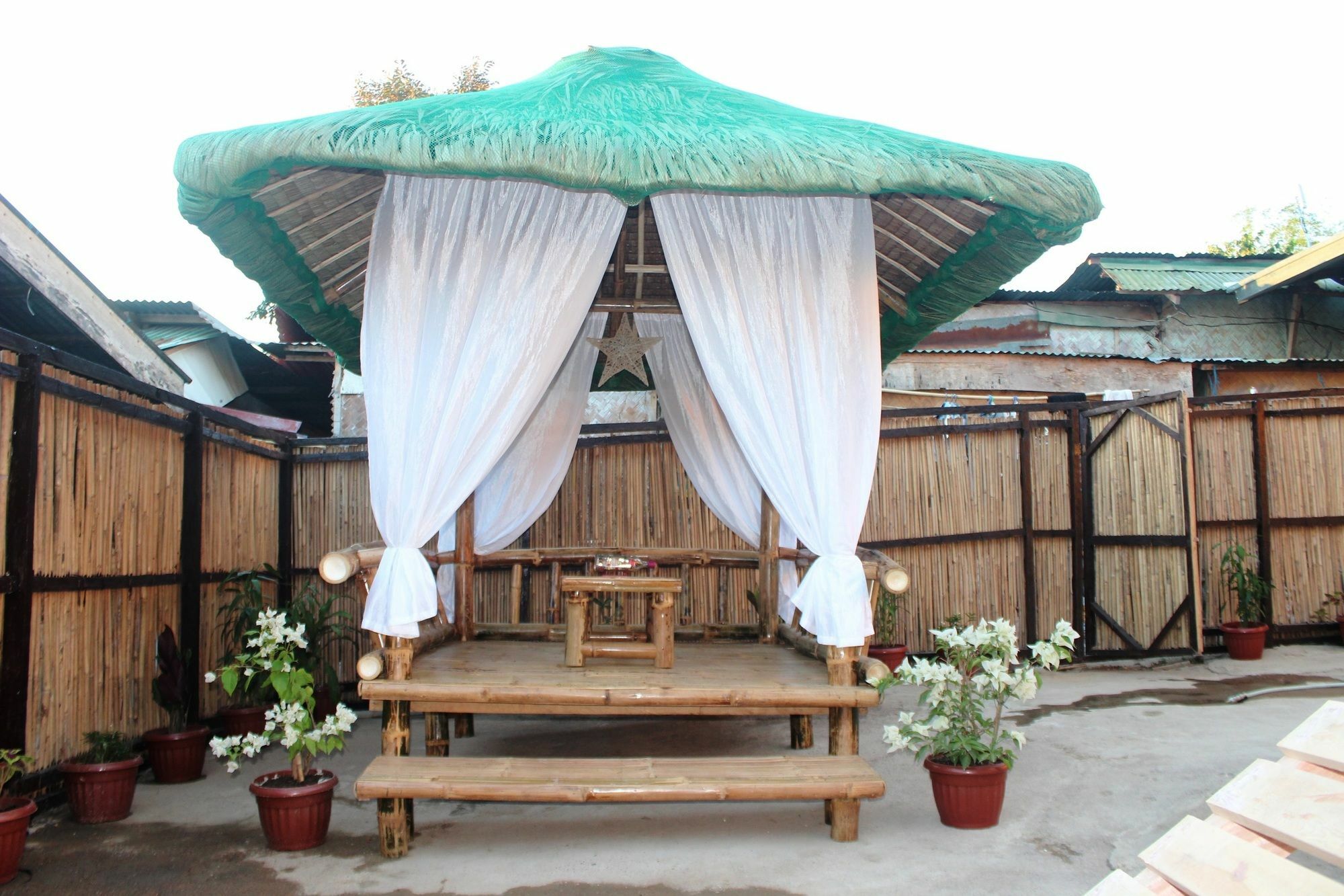 Coron Guapos Guesthouse Экстерьер фото