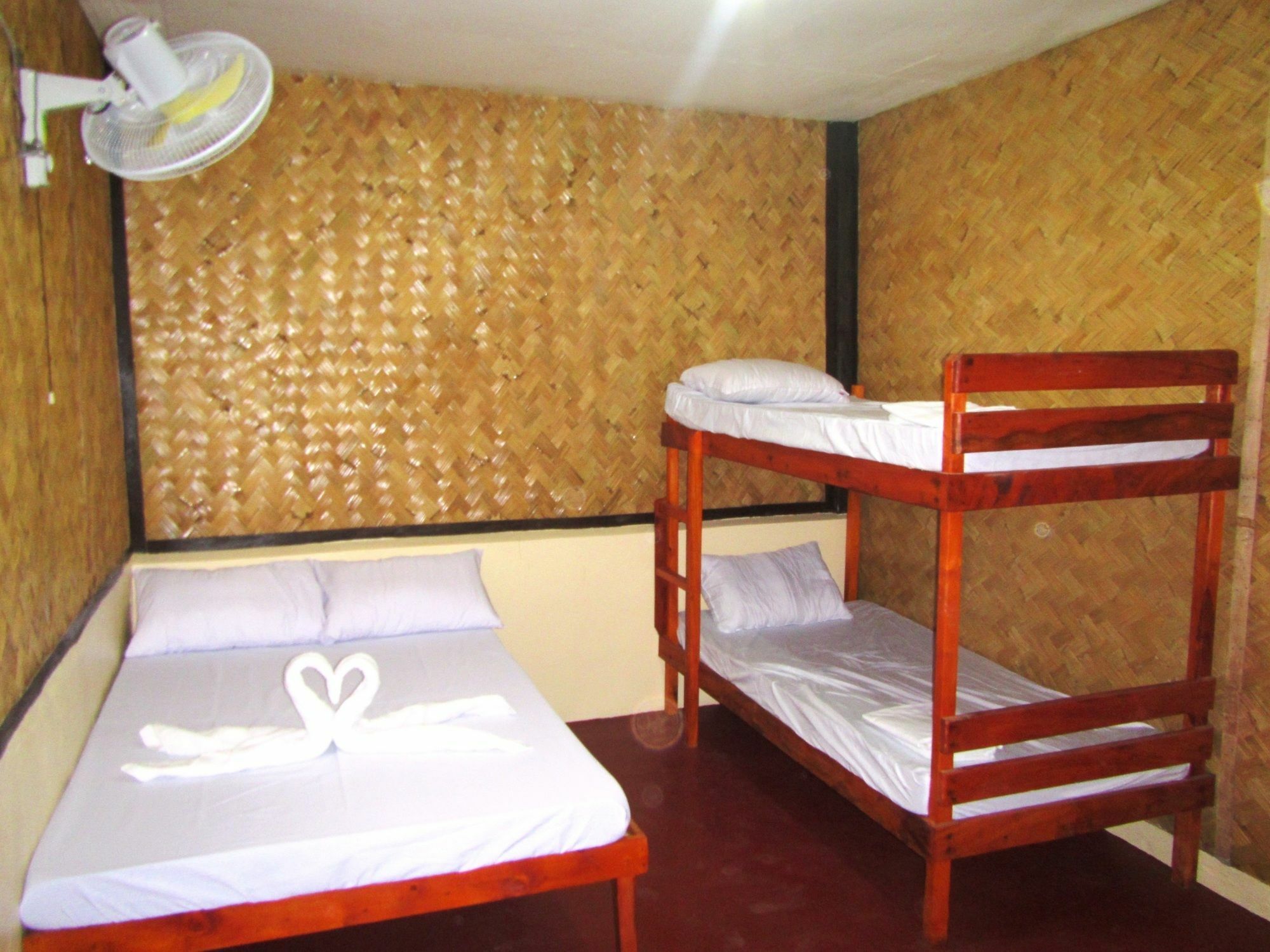 Coron Guapos Guesthouse Экстерьер фото